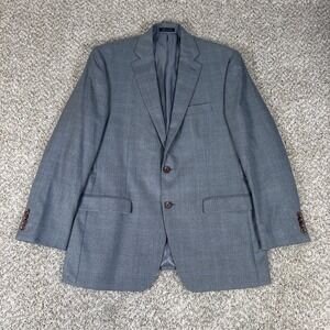 Lauren Ralph Lauren Blazer
Mens 42R Grey Blue Plaid Two
Button Double Vent Notch